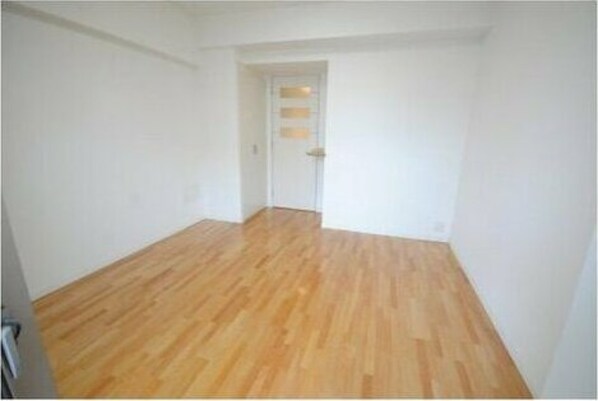 アスリート江坂II番館の物件内観写真